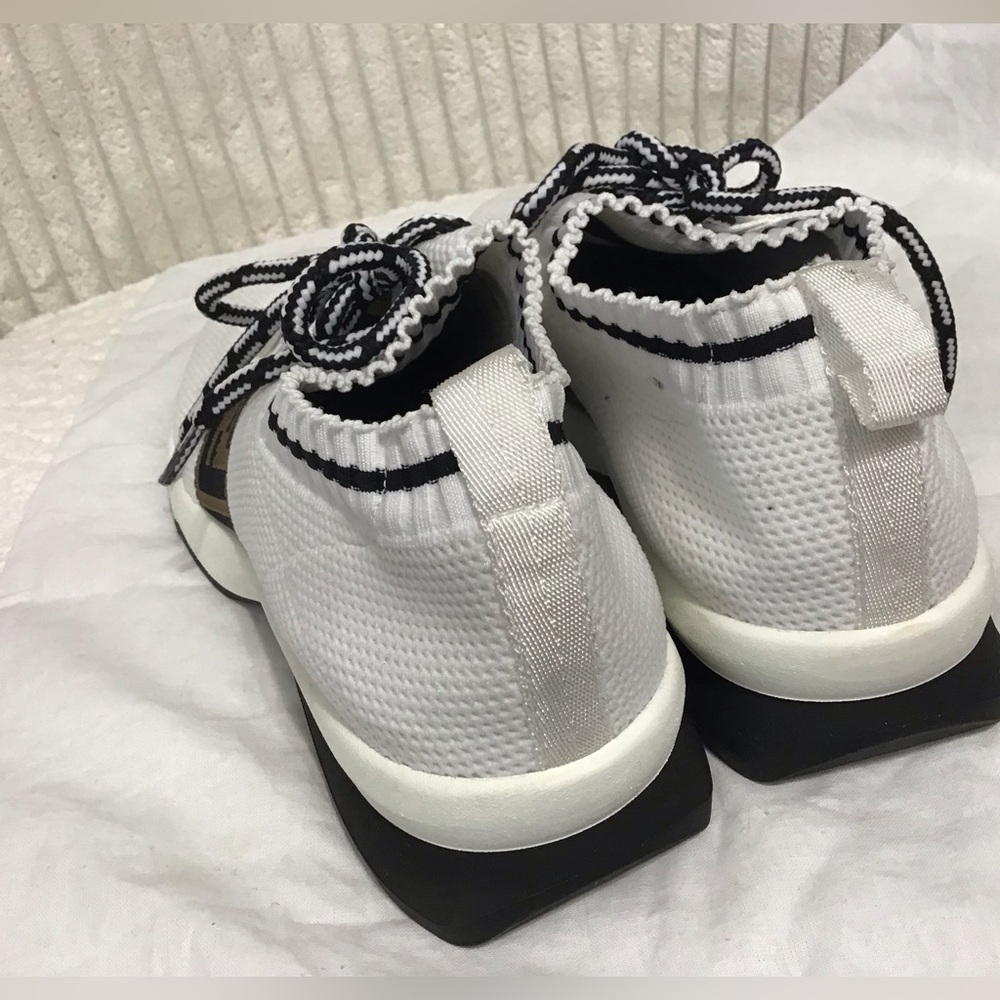 Fendi Sneakers - Picture 5 of 9